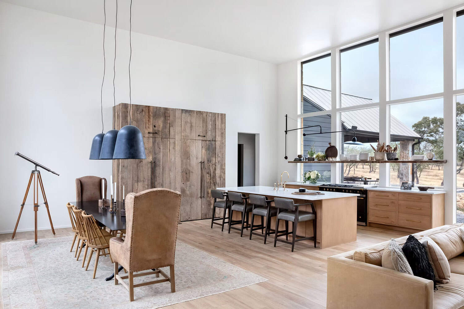 modern farmhouse style kitchen