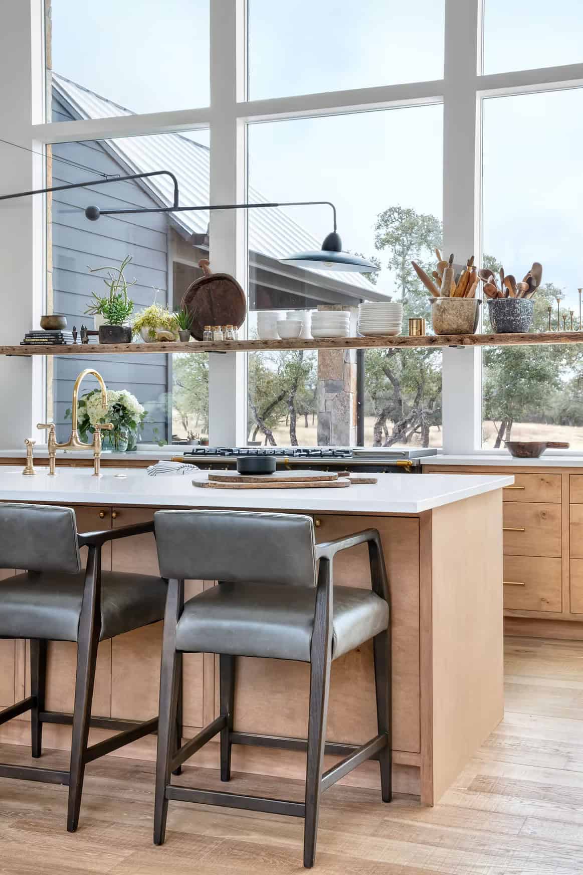 modern farmhouse style kitchen