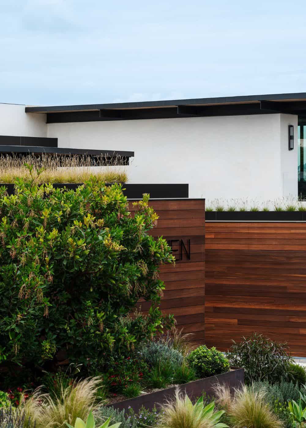 organic modern home exterior