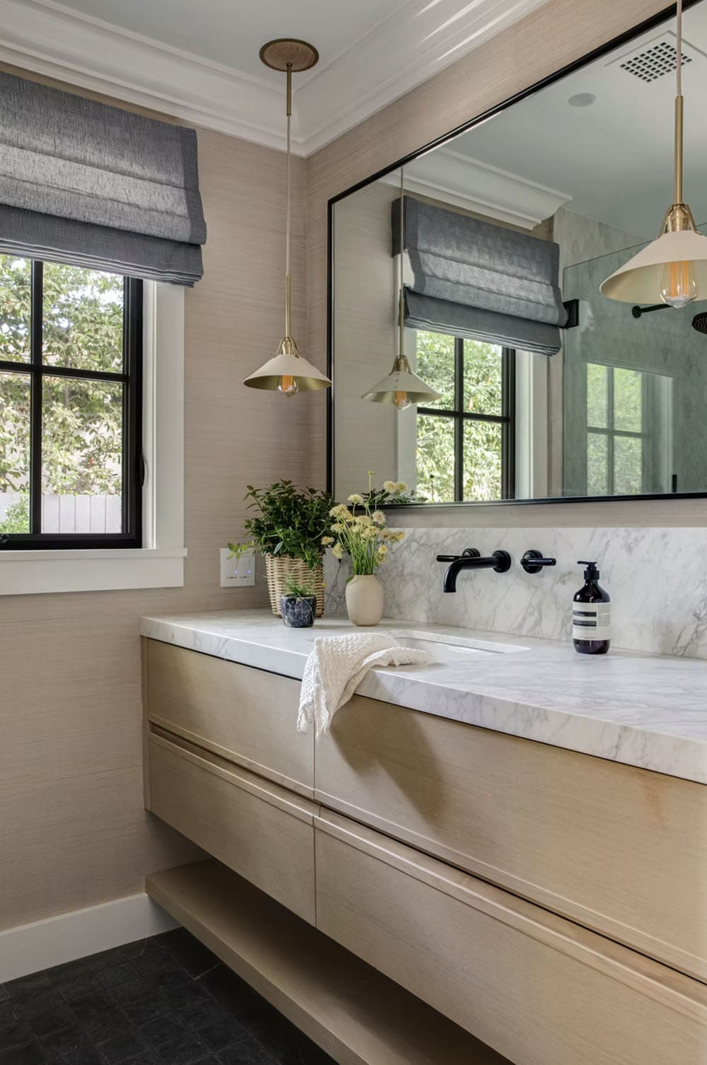 transitional style bathroom
