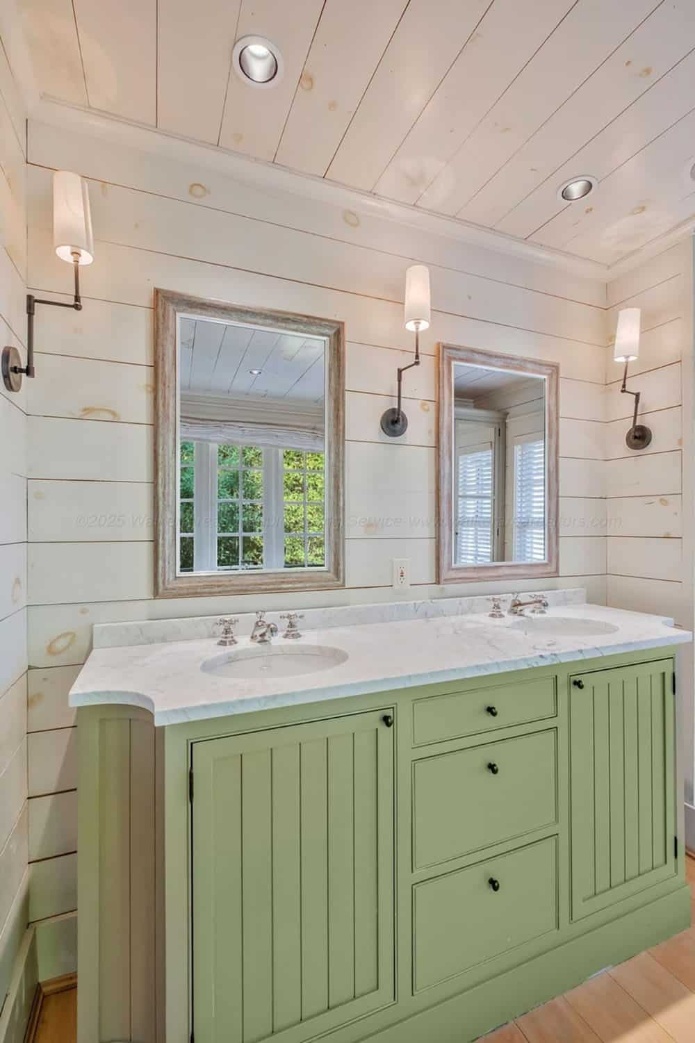 contemporary bathroom with a vanity