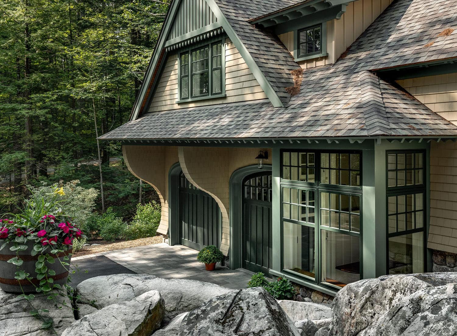 craftsman style lake house exterior