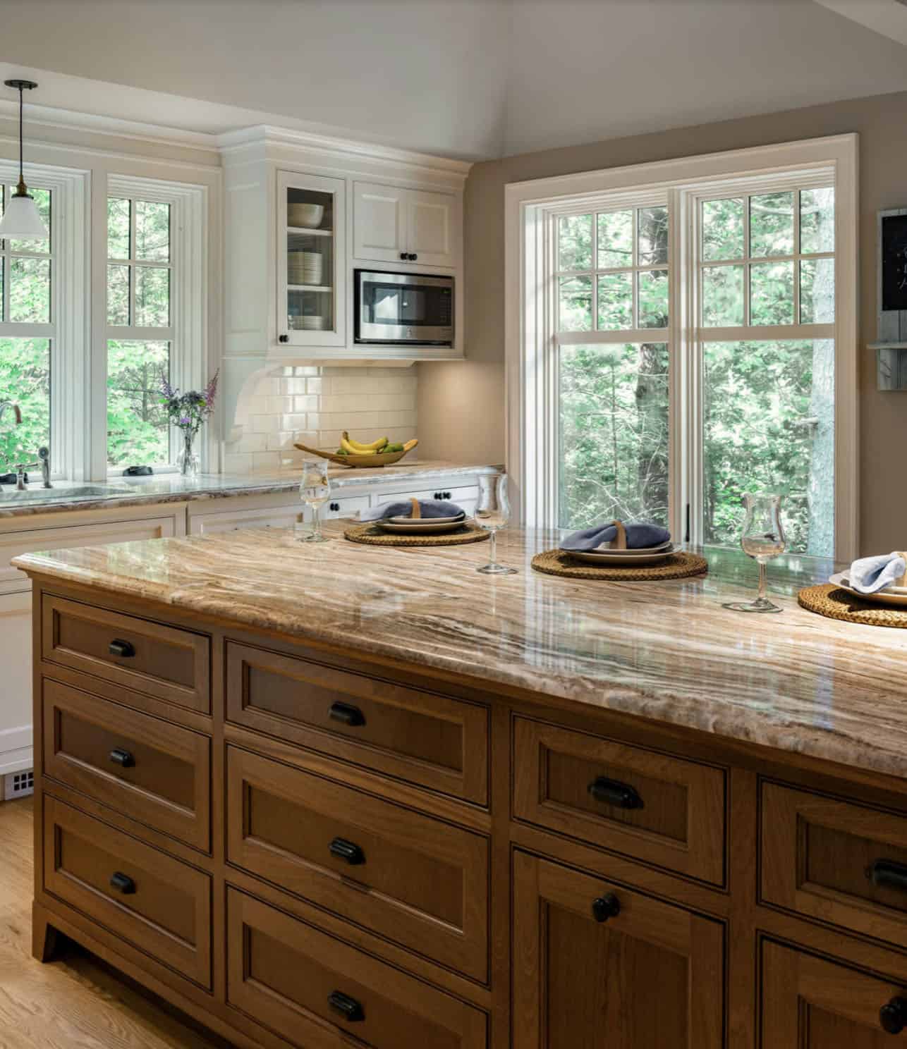 traditional style kitchen