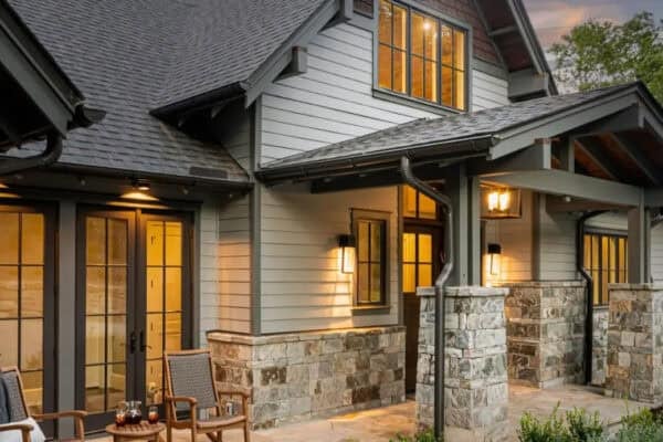 featured posts image for Mountain home with serene views of North Carolina’s Blue Ridge Mountains