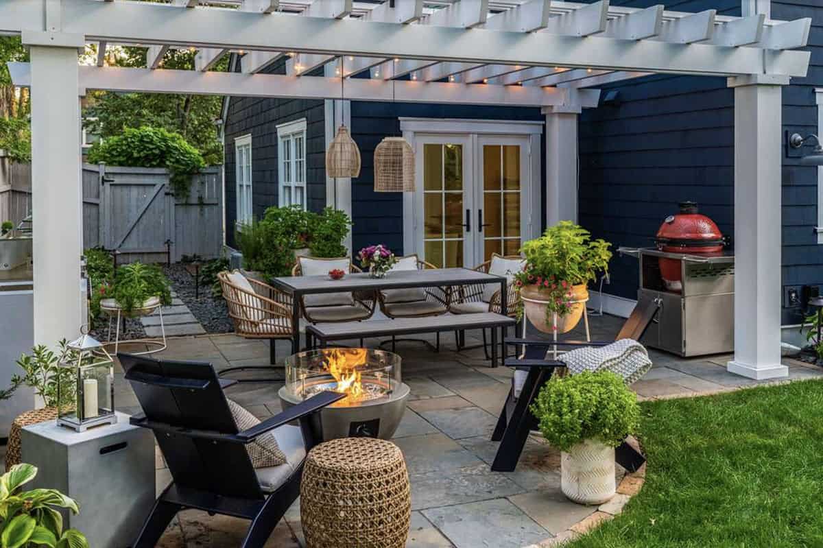 Intimate Patio and Pergola