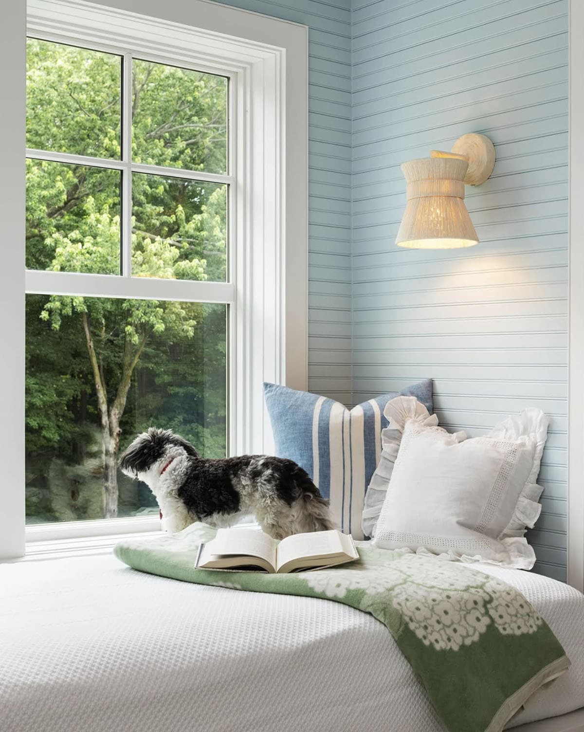 coastal cottage-style built-in window seat