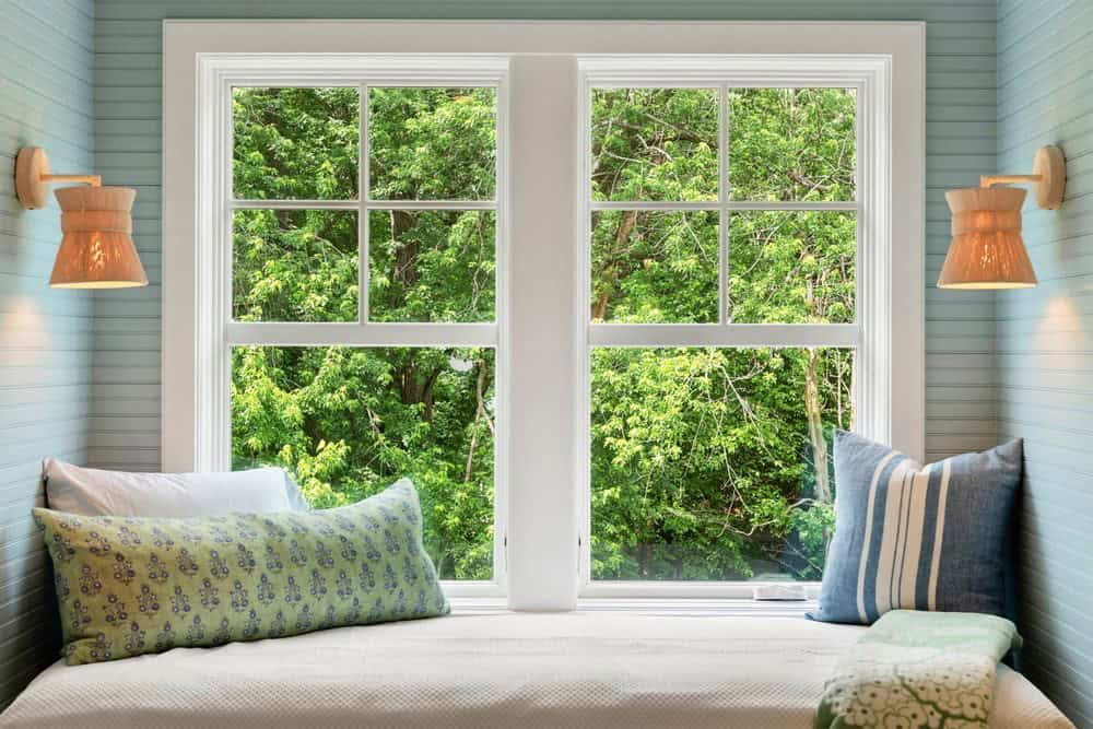 coastal cottage-style built-in window seat