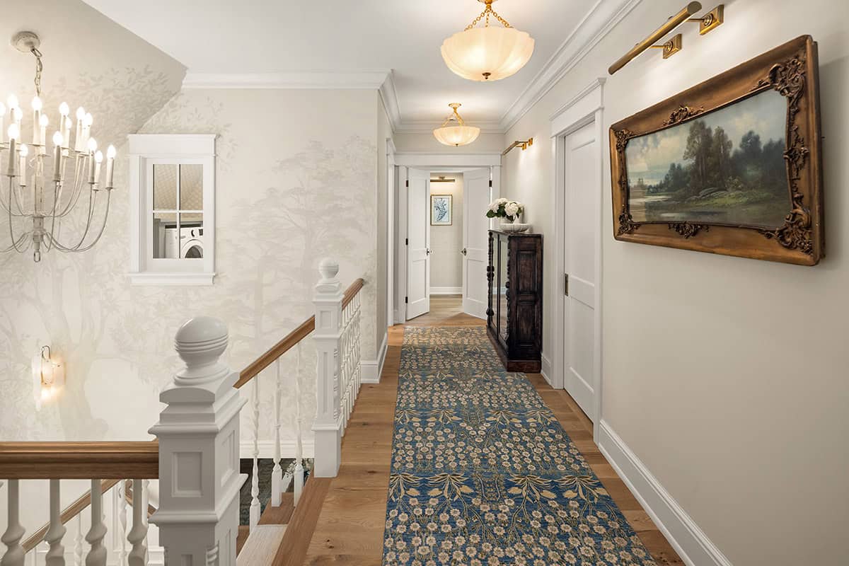 coastal cottage-style upstairs hallway