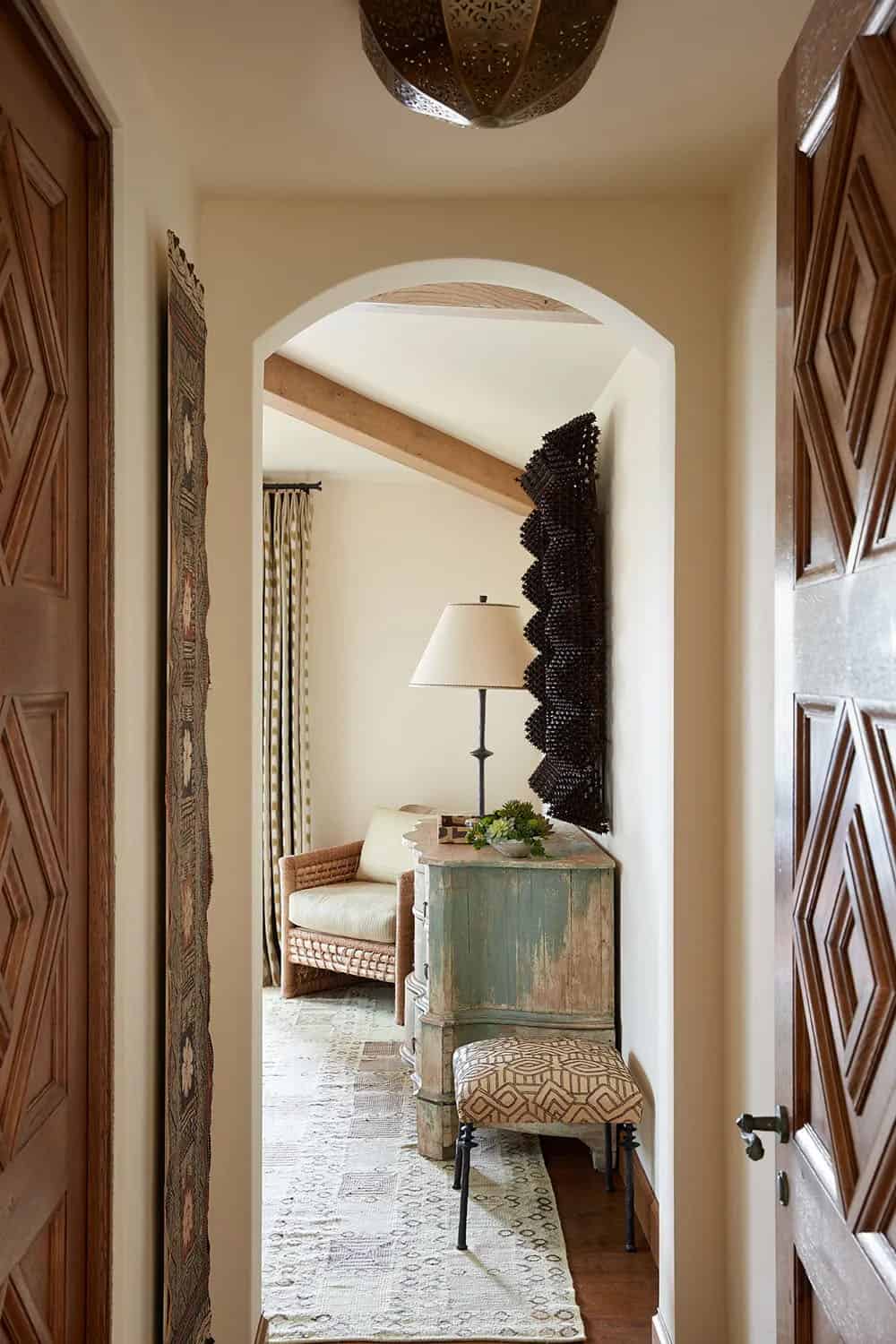 coastal style bedroom sitting area