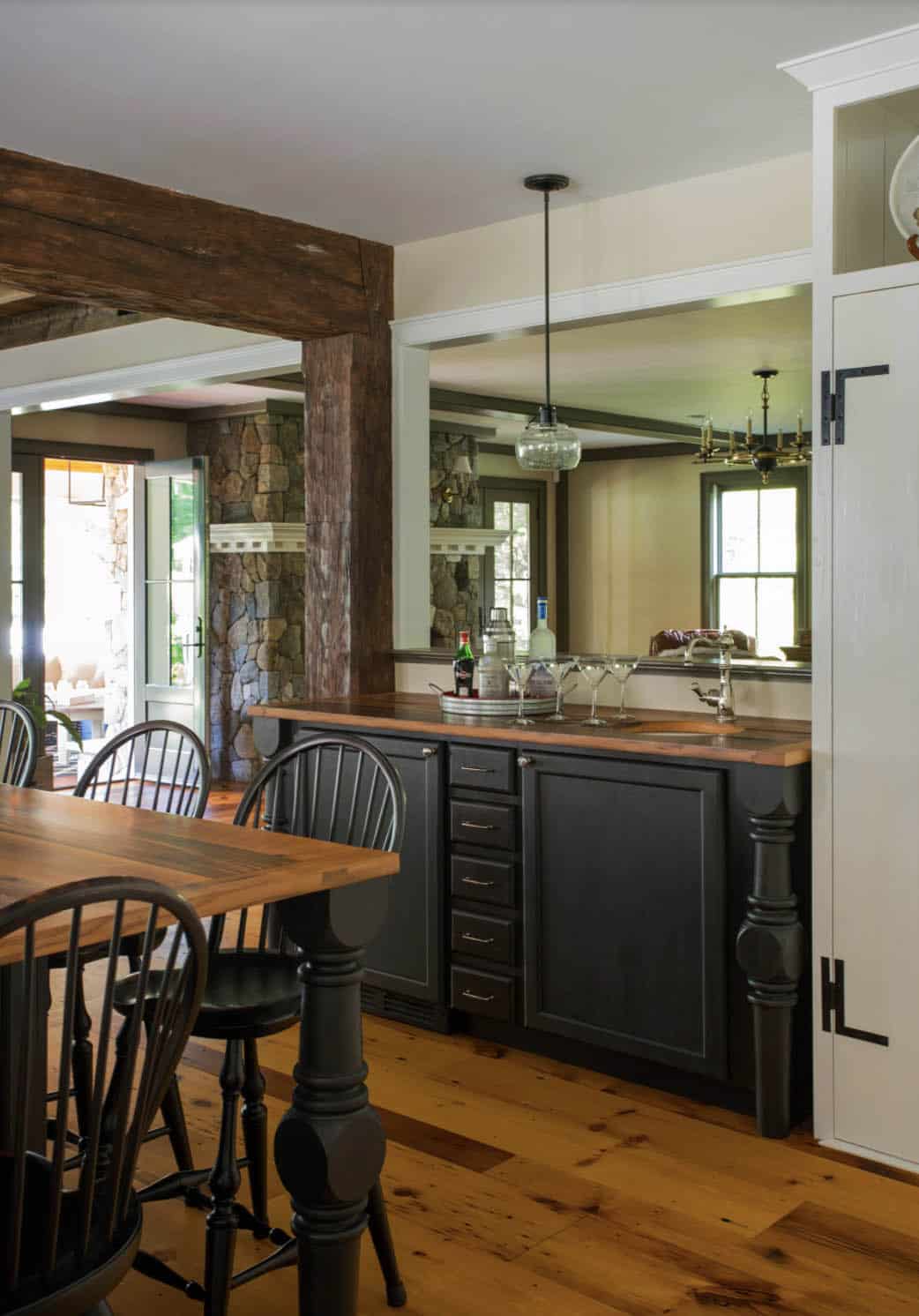 farmhouse style kitchen