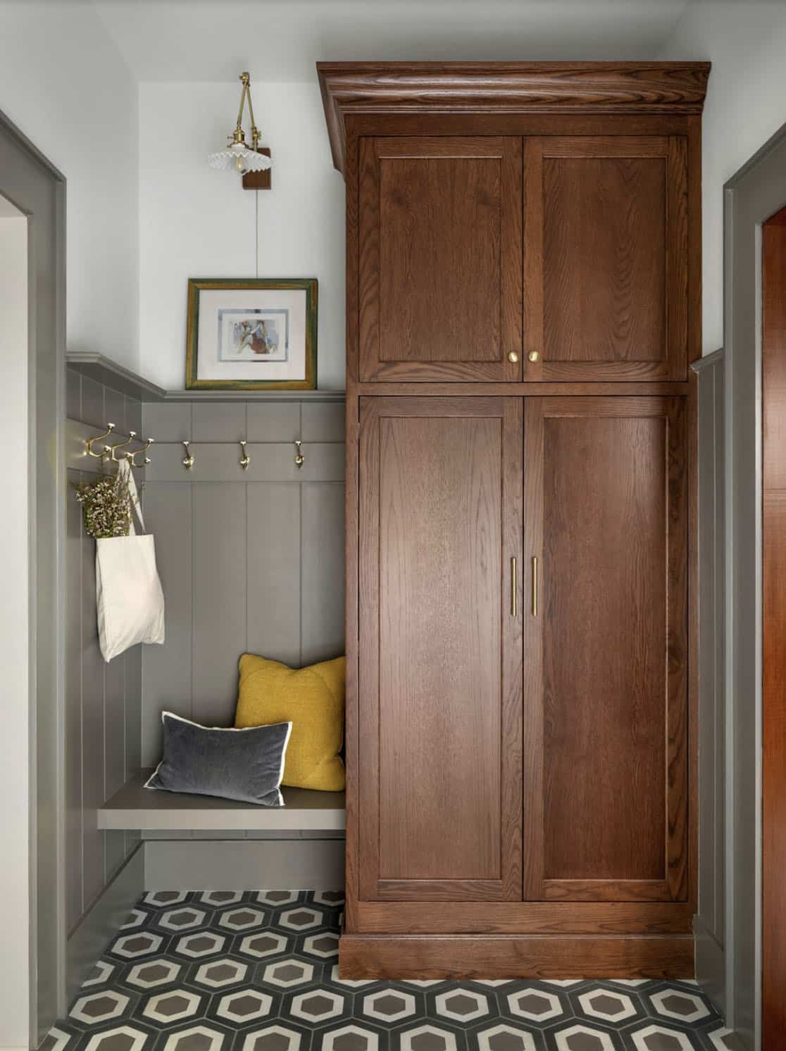 Craftsman Mudroom Entry