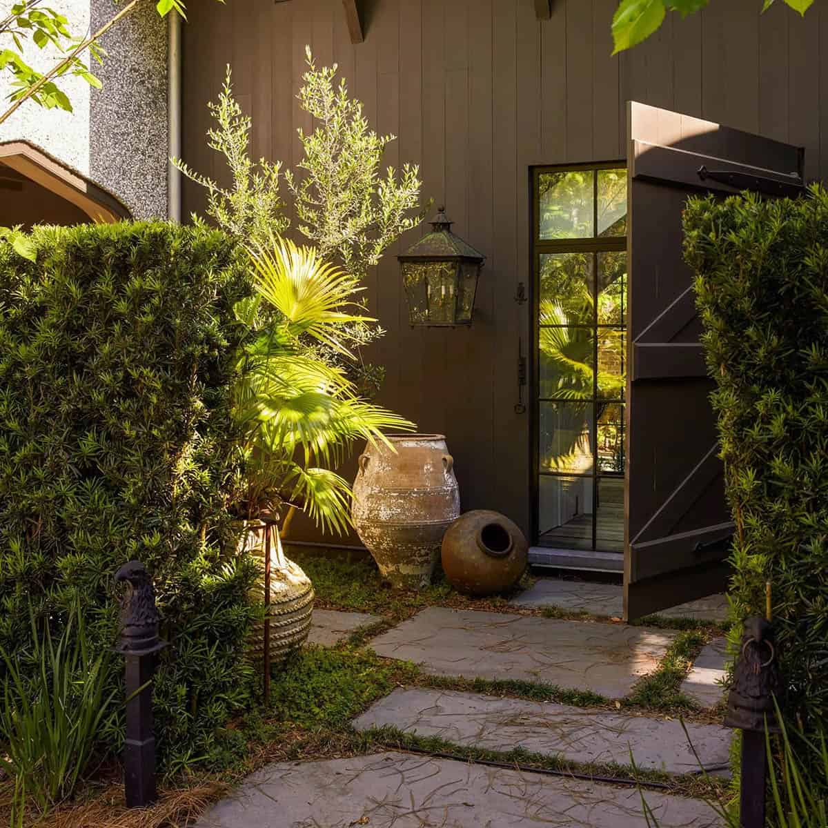 island retreat exterior entry