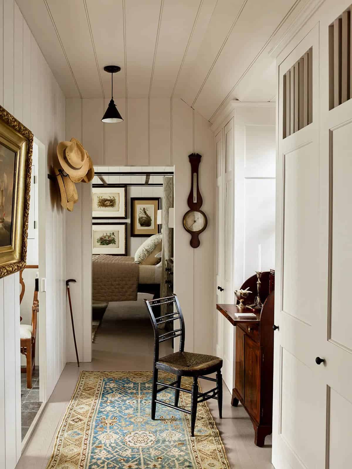 traditonal style hallway