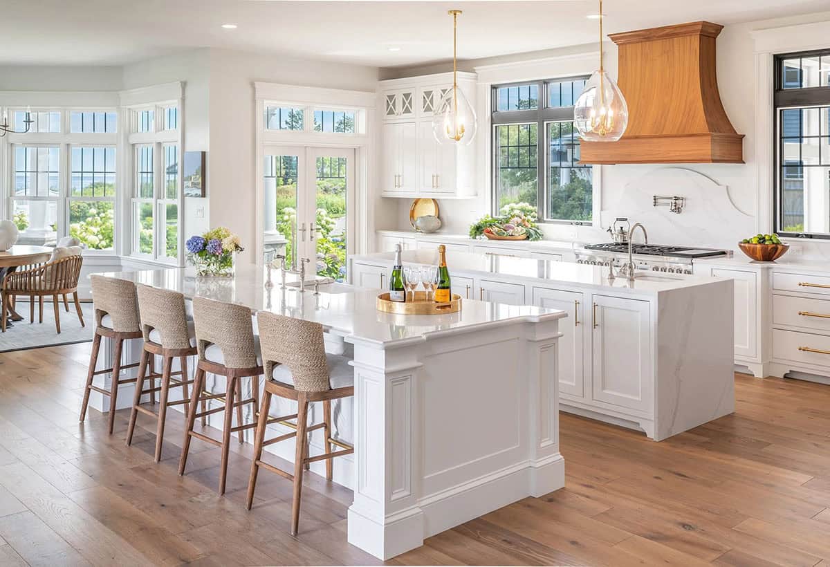 beach style kitchen