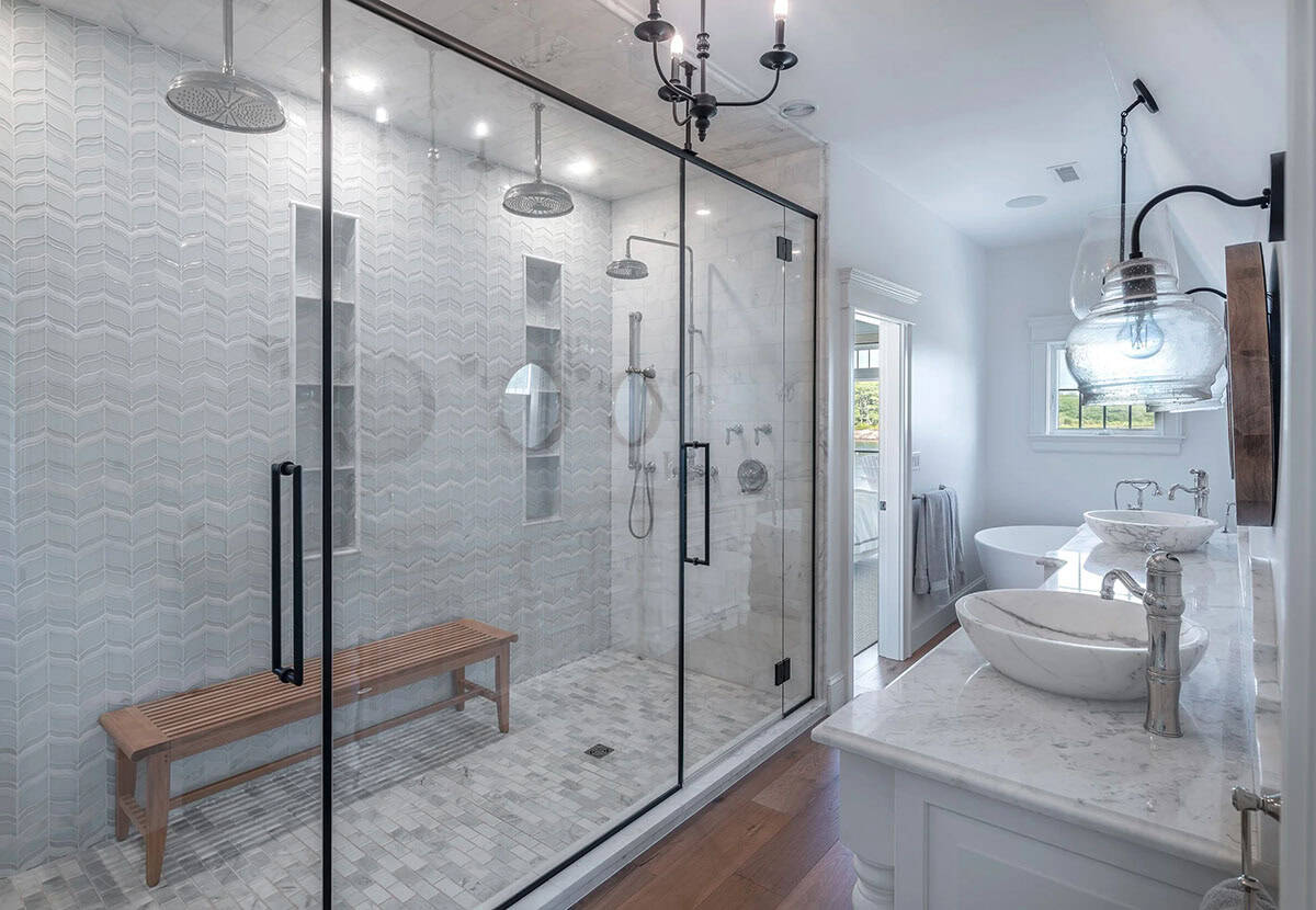beach style bathroom shower
