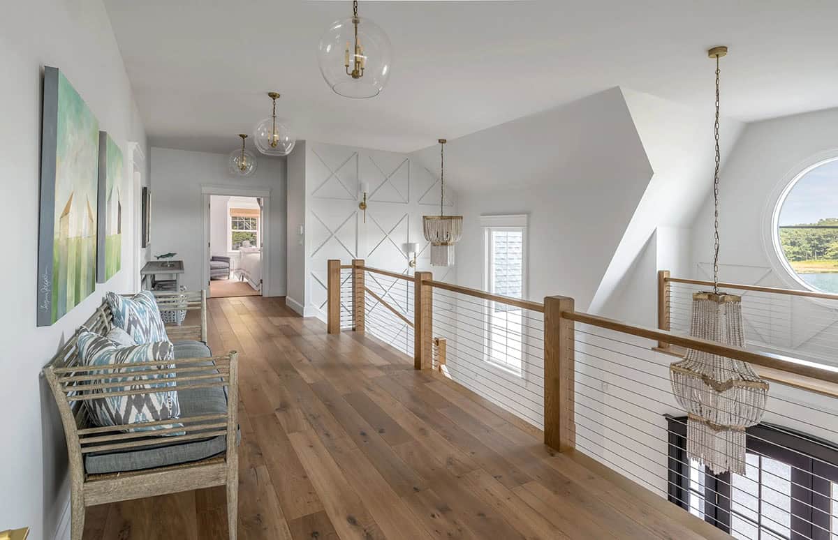 beach style upstairs hallway