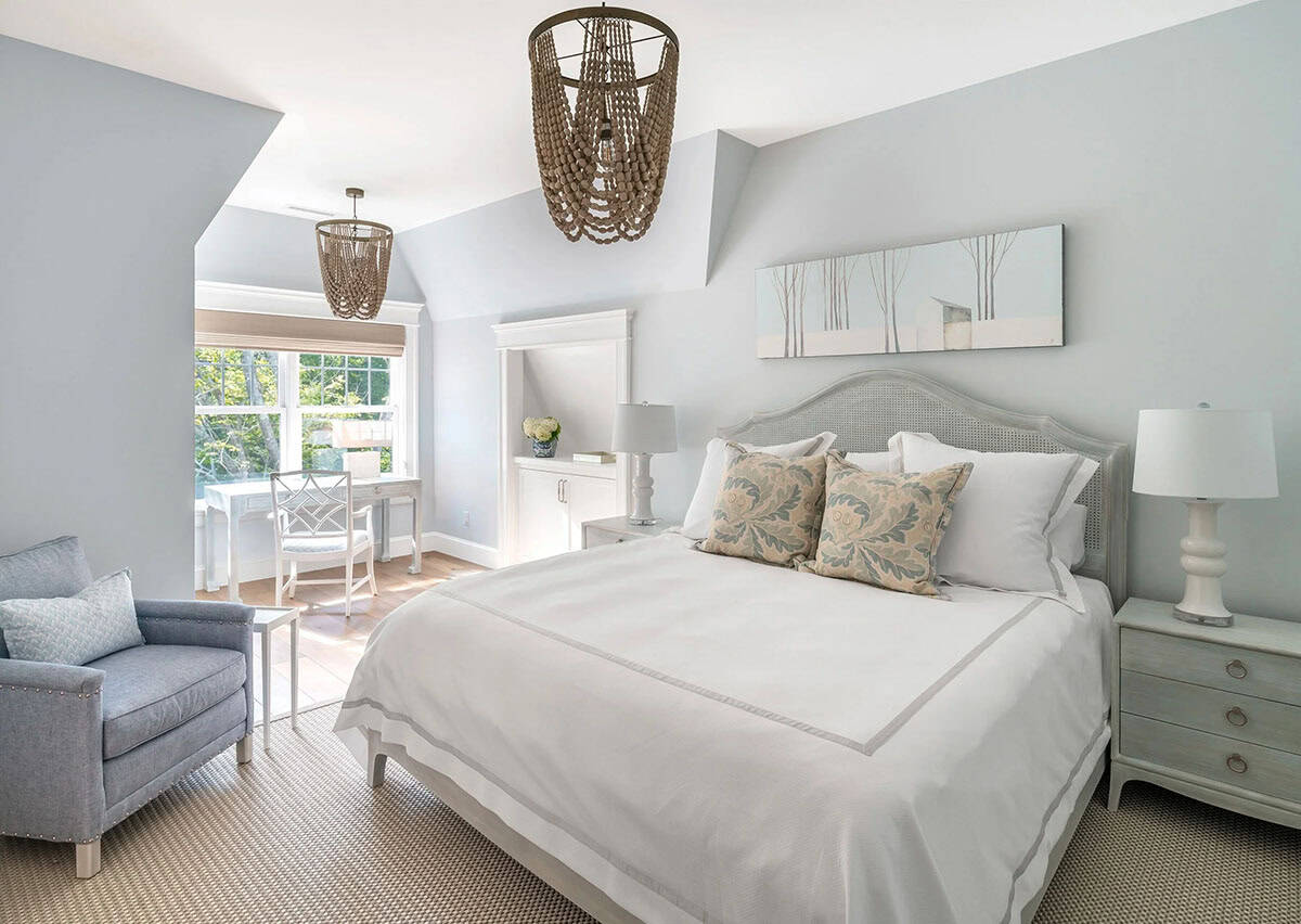 beach style bedroom