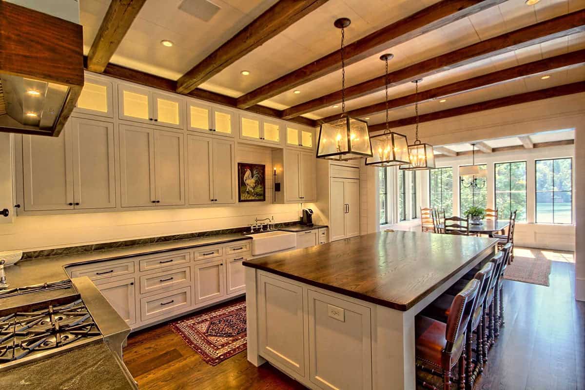 farmhouse style kitchen