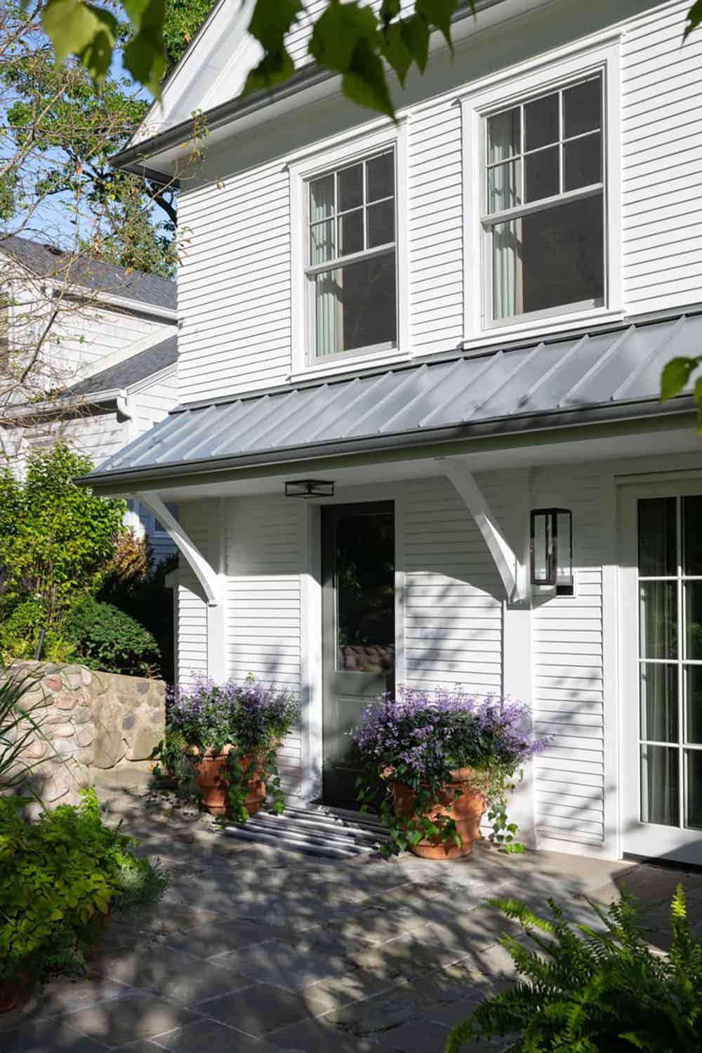 Greek Revival house exterior