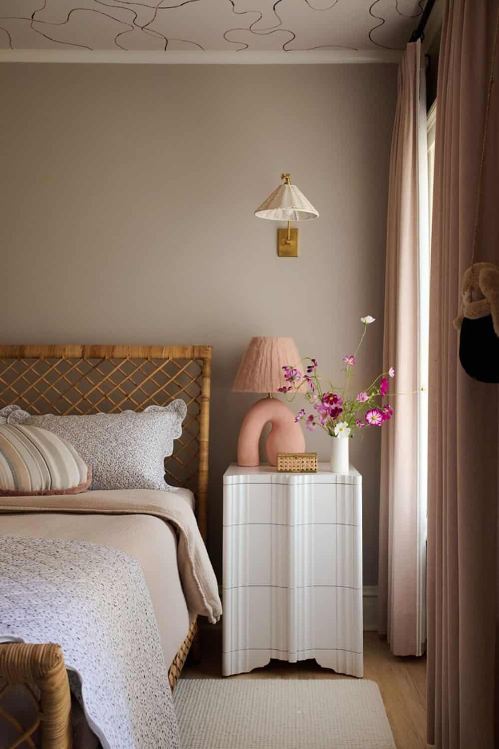 contemporary bedroom
