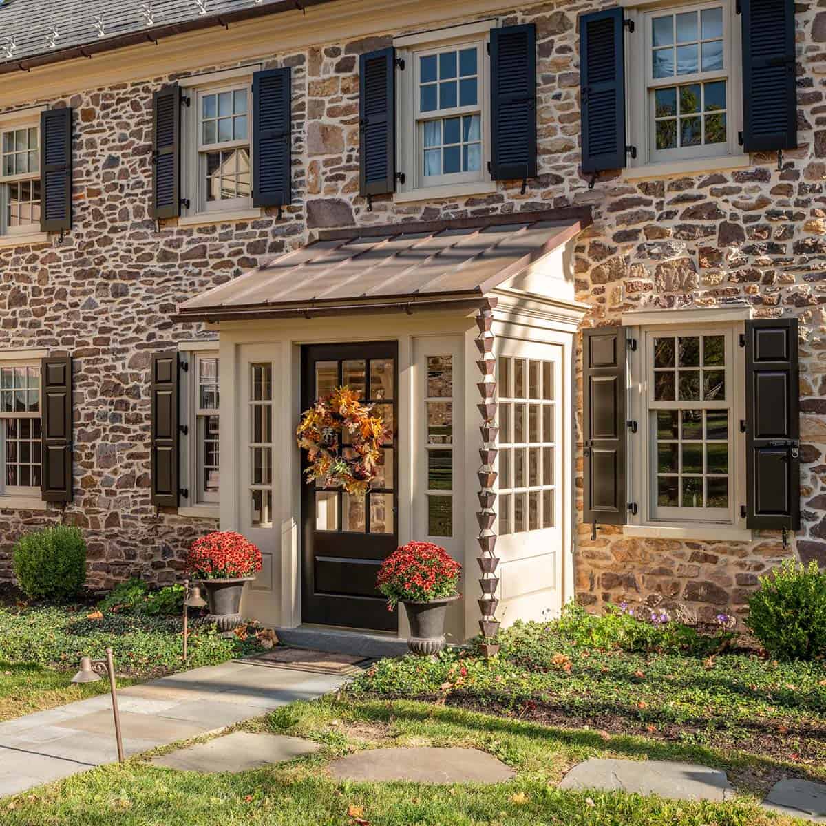 1813 Historic stone farmhouse in Pennsylvania gets a stunning new life