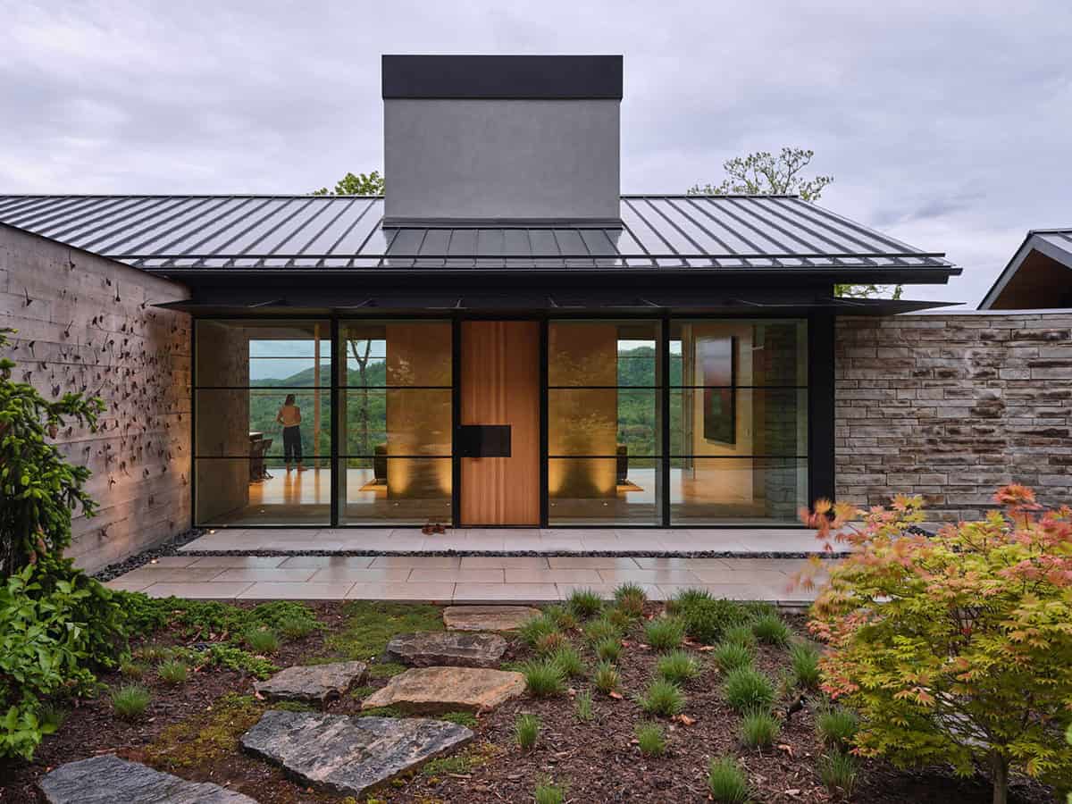 Japanese-inspired mountain house exterior