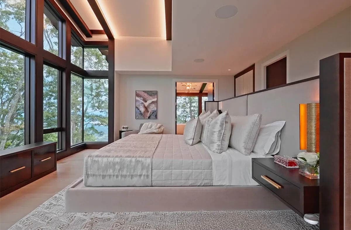 contemporary bedroom 