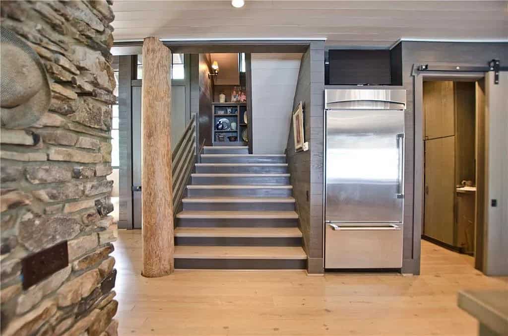 transitional style kitchen