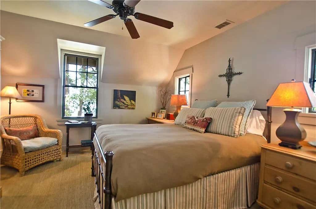 transitional style bedroom