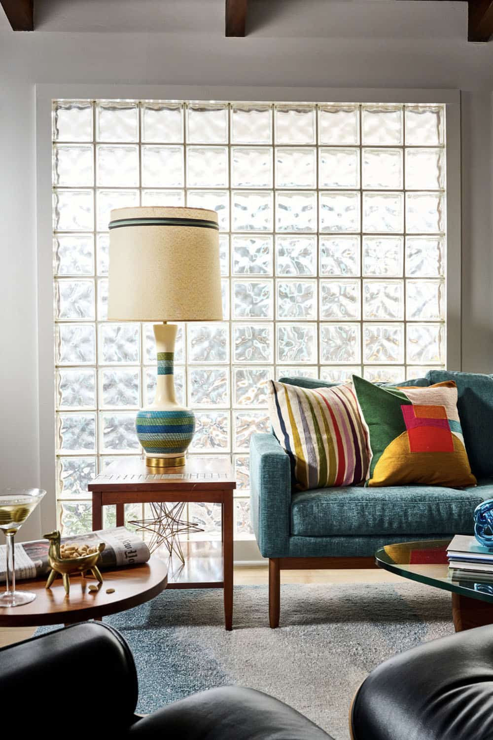 Midcentury living room