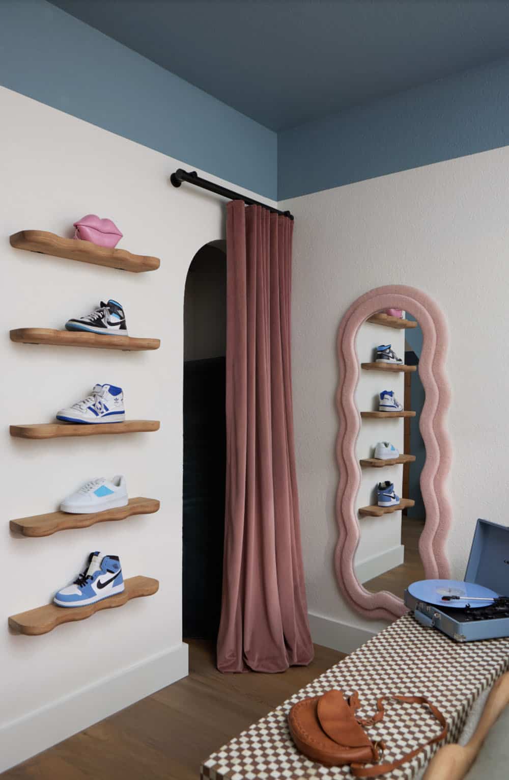 Transitional Kids Bedroom