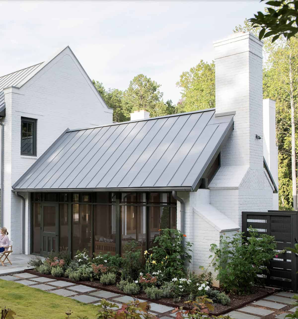 modern farmhouse style home exterior