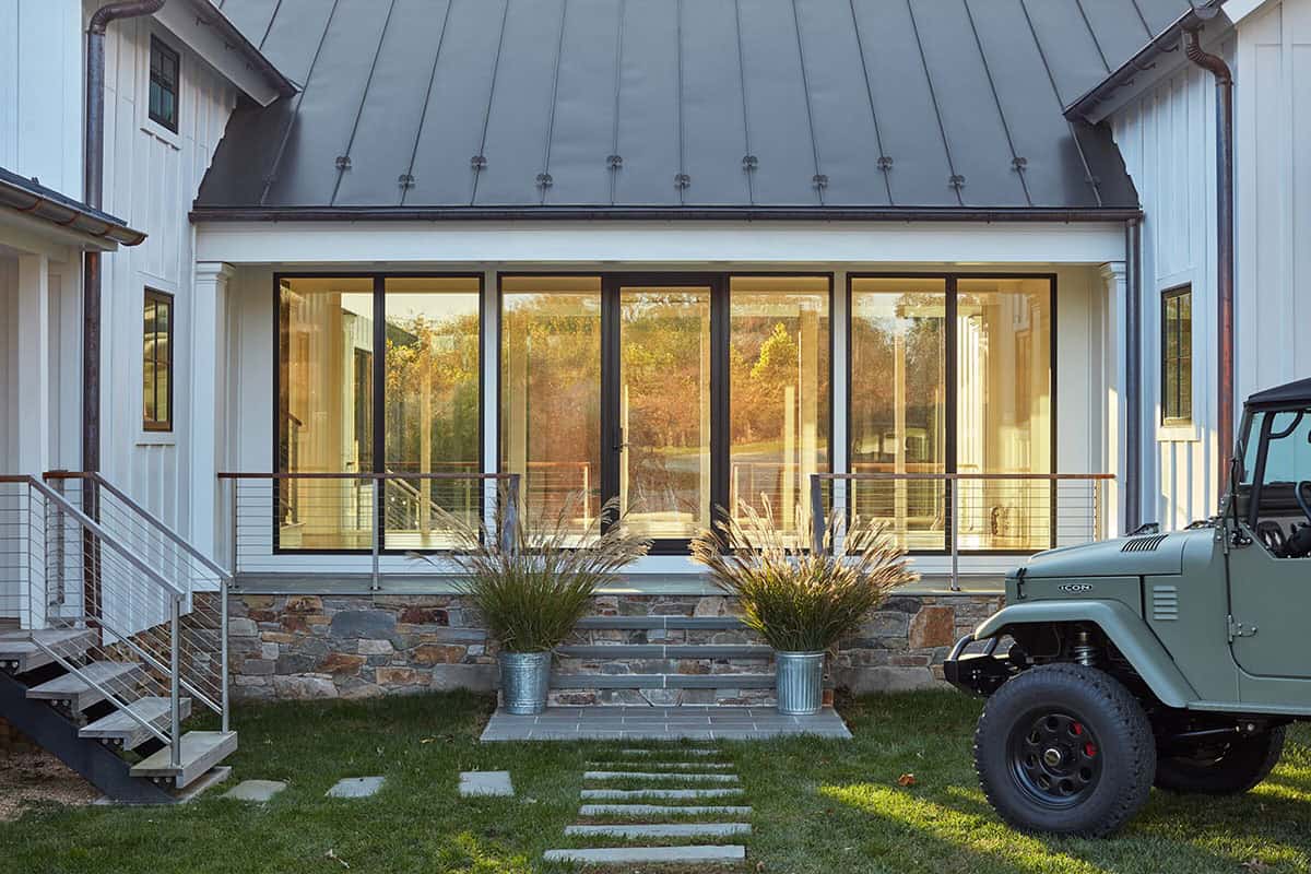 modern farmhouse exterior