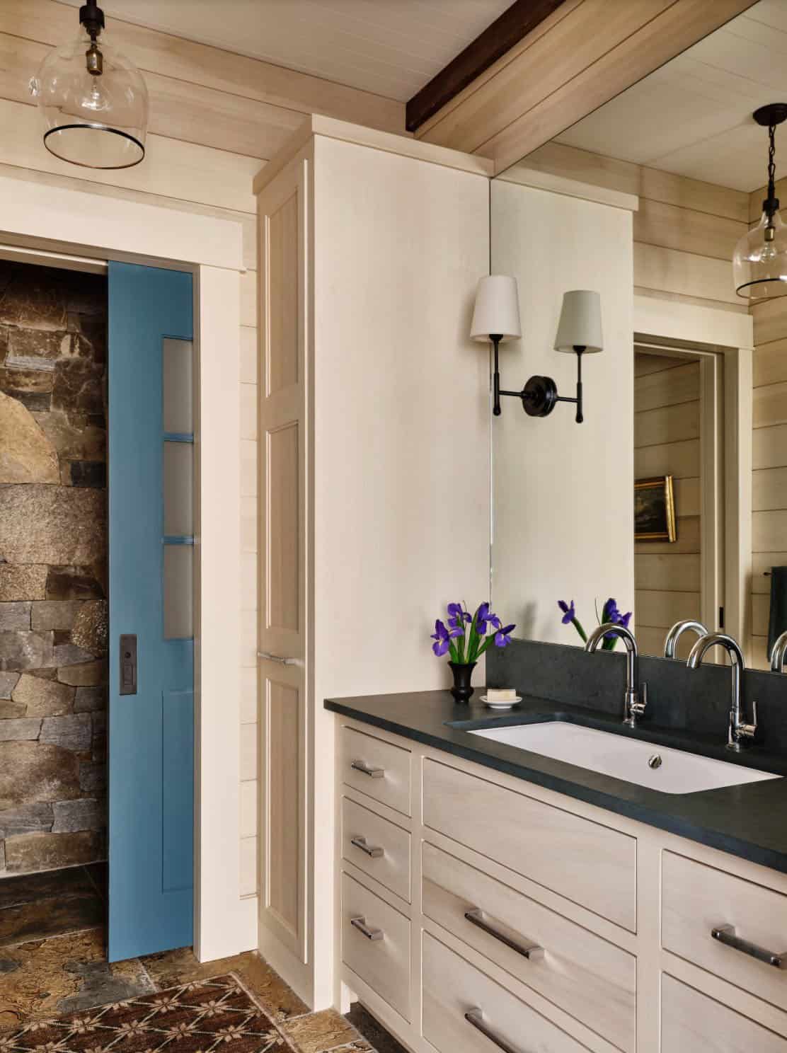 farmhouse style bathroom