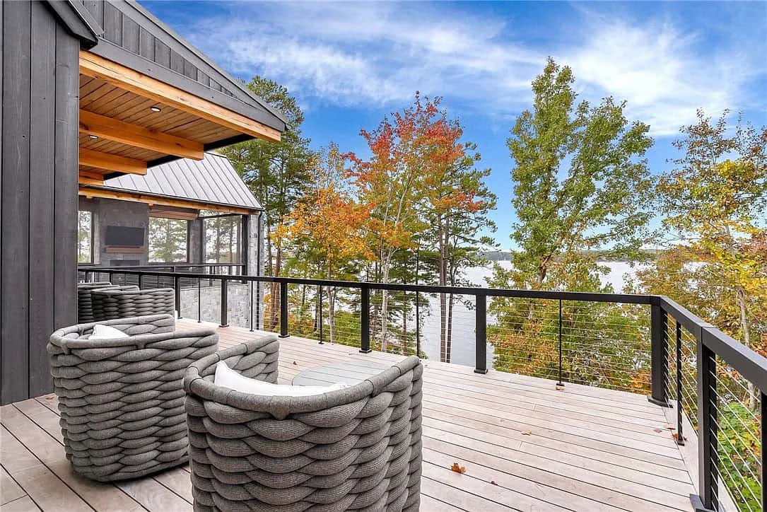 contemporary deck with outdoor chairs