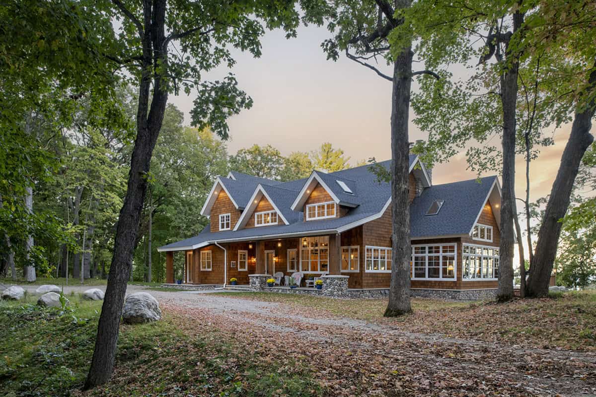 lake house exterior