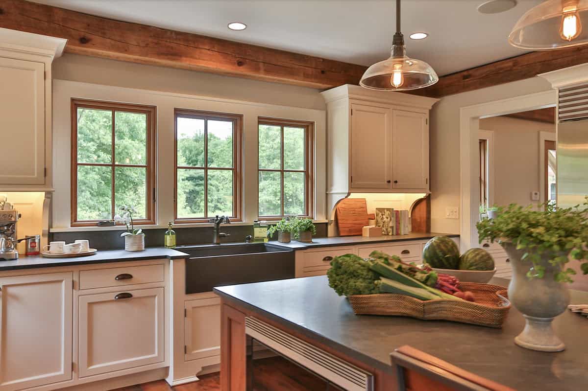 farmhouse style kitchen