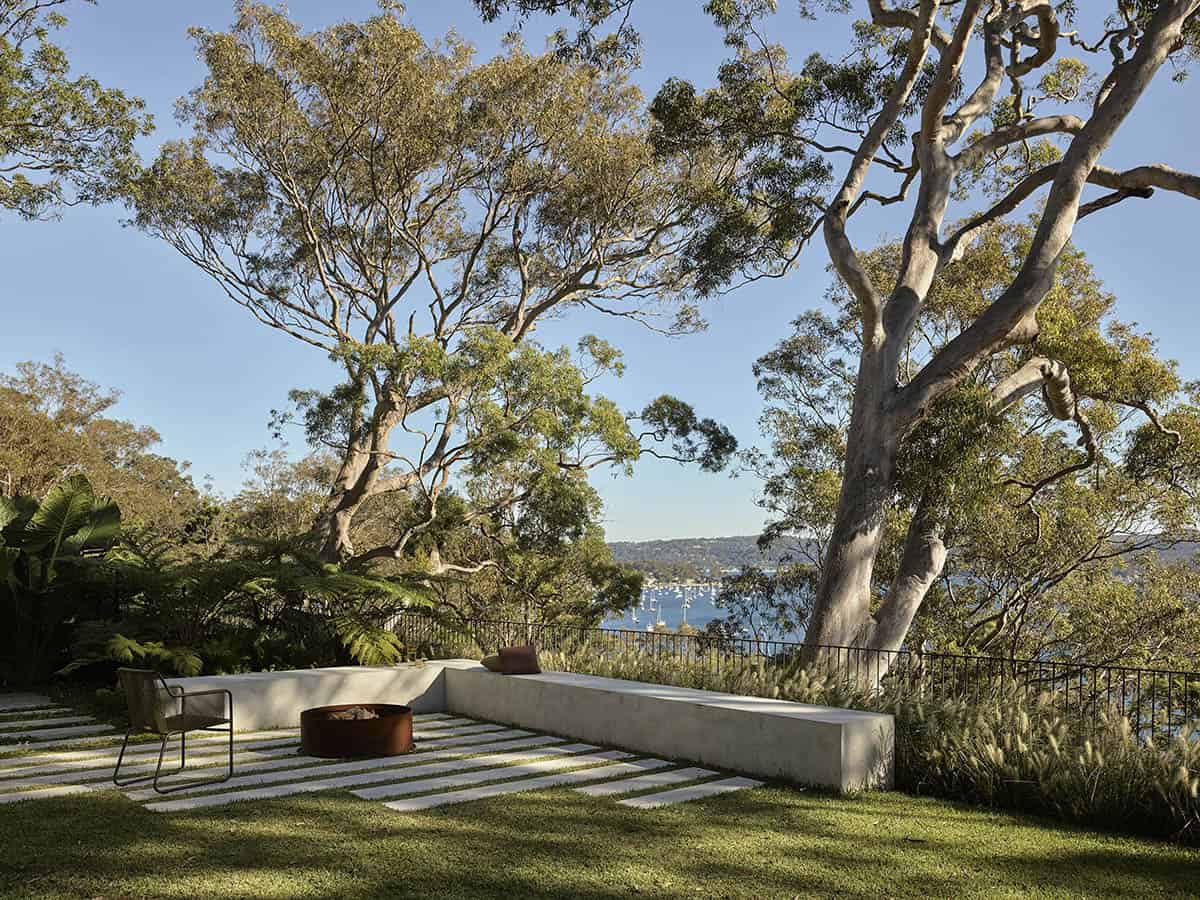 modern home exterior landscape