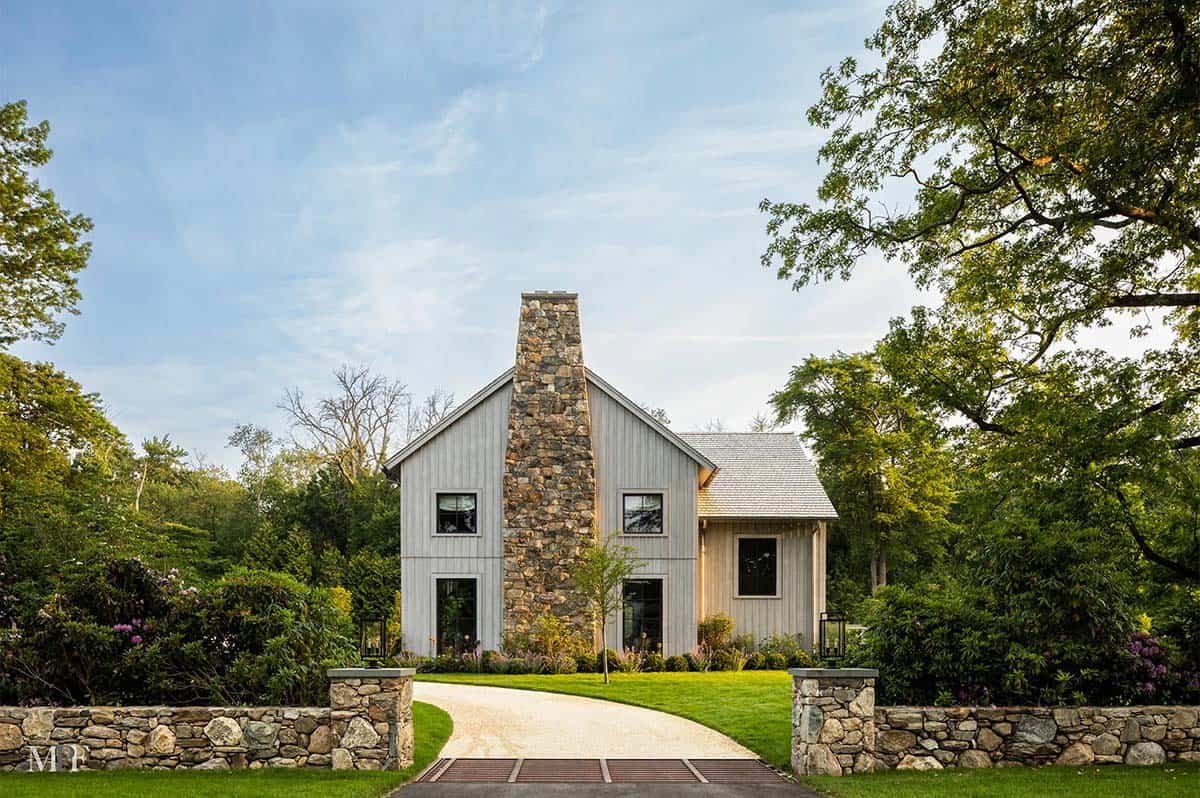 modern rustic barn house exterior