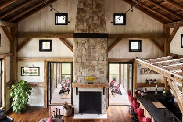 featured posts image for 18th-Century New England barn house gets a beautiful transformation