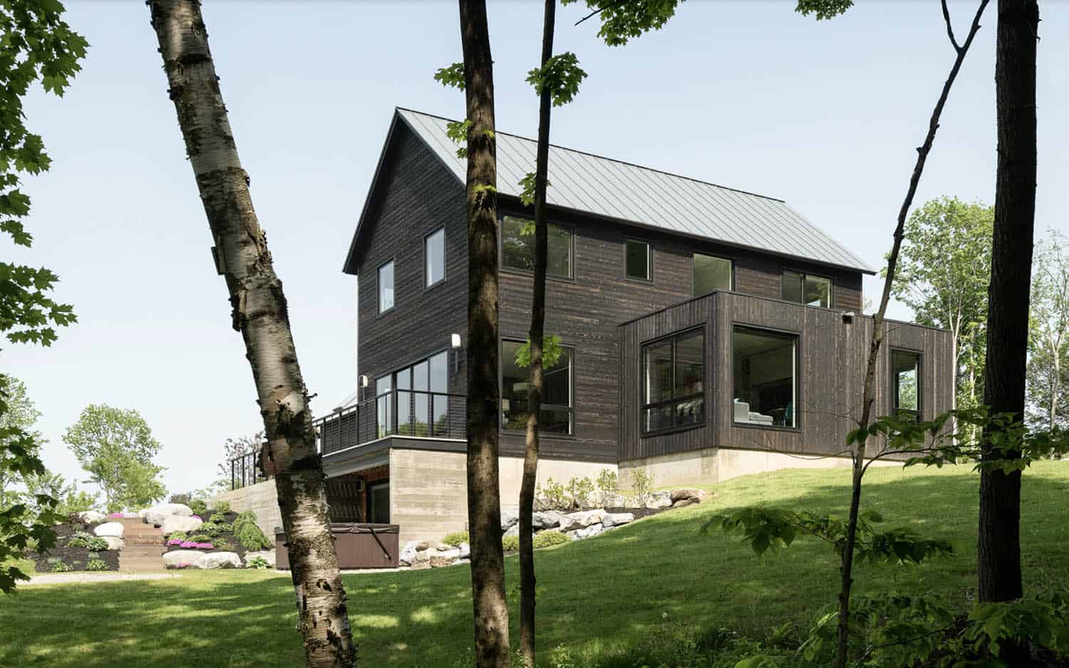 modern home exterior backyard view