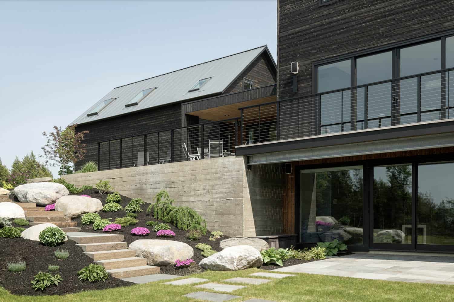 modern home exterior backyard view