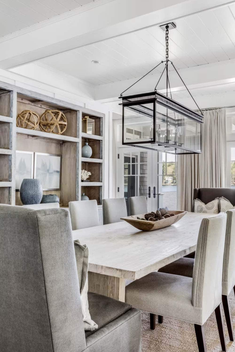 coastal style dining room