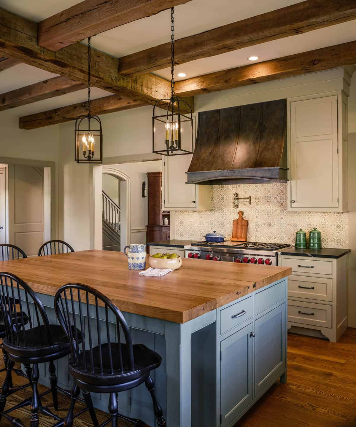 farmhouse style kitchen