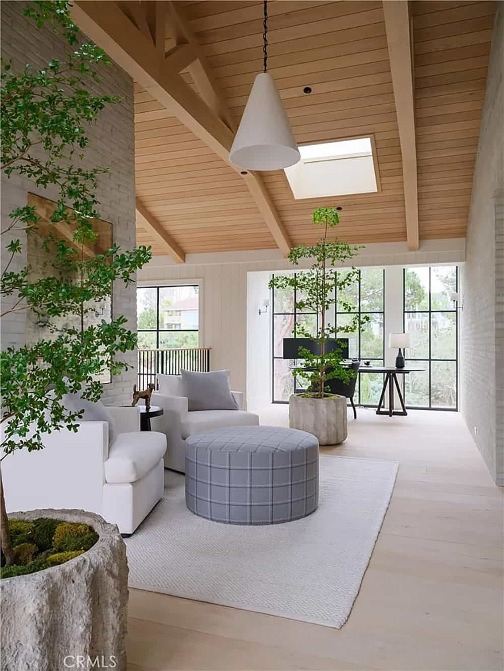 transitiional style living room