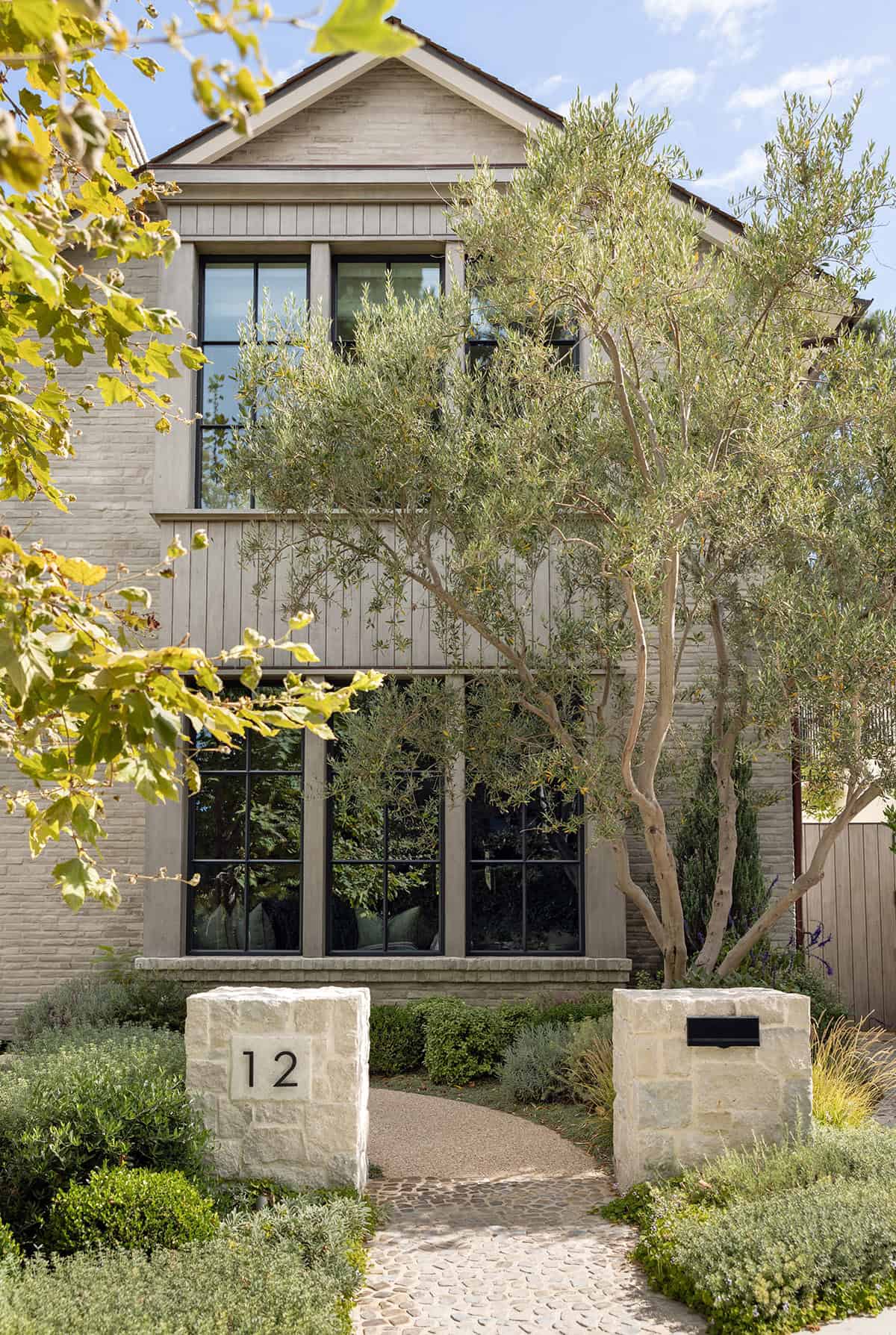 transitiional style home landscaping