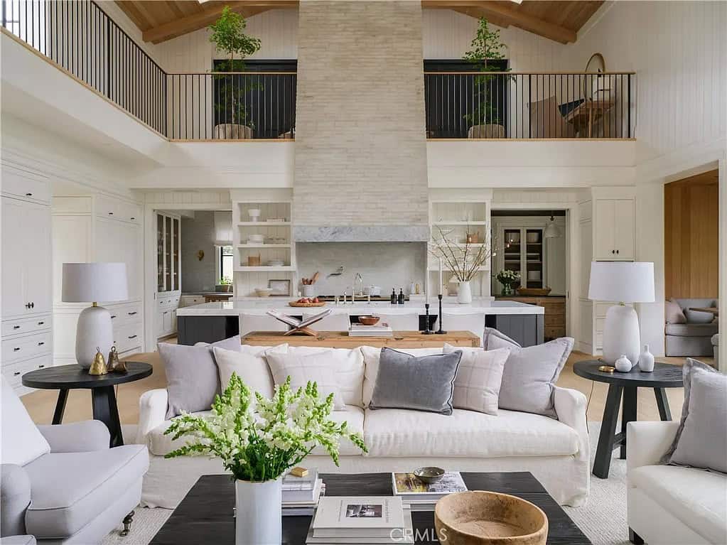 transitiional style great room