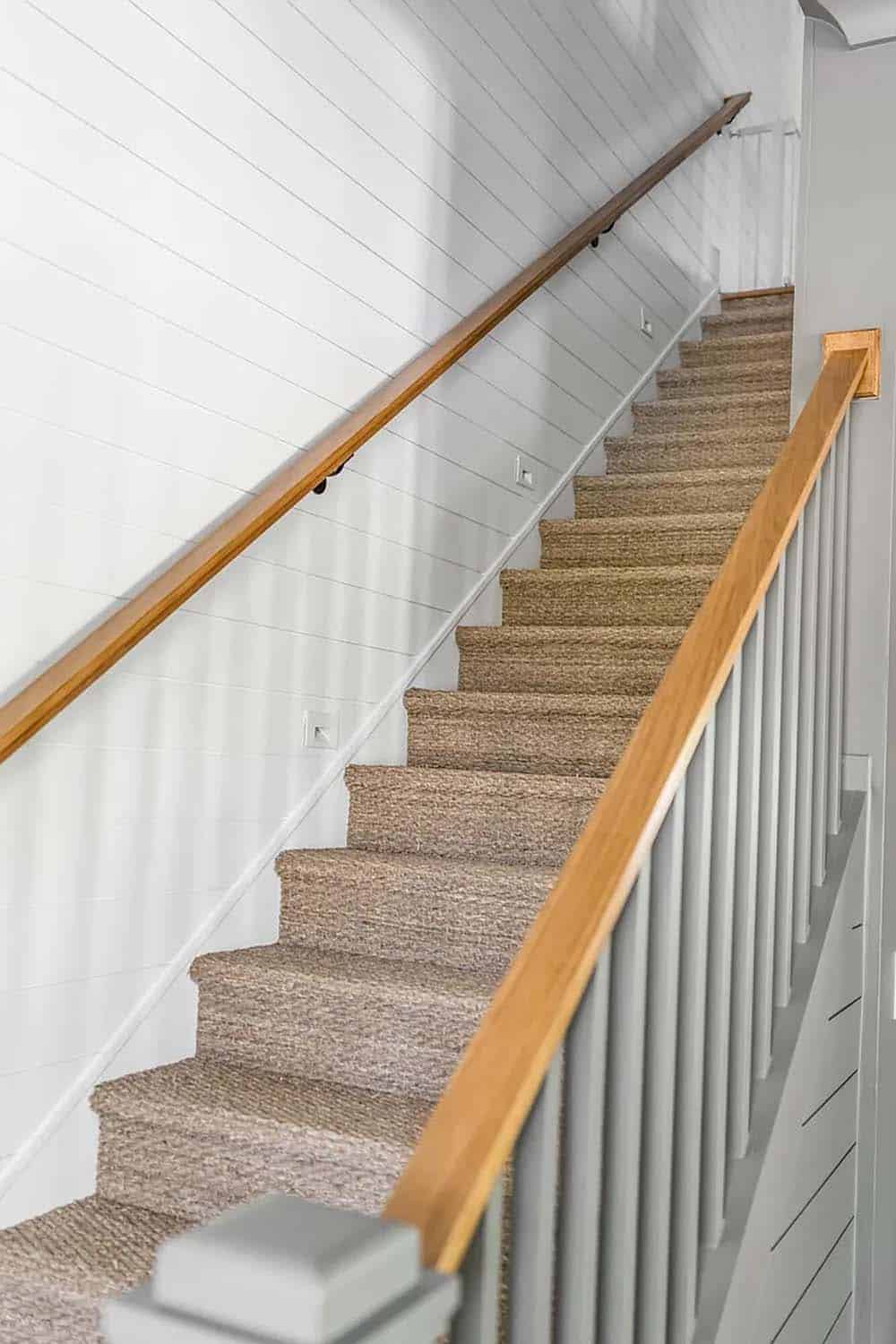 beach style staircase