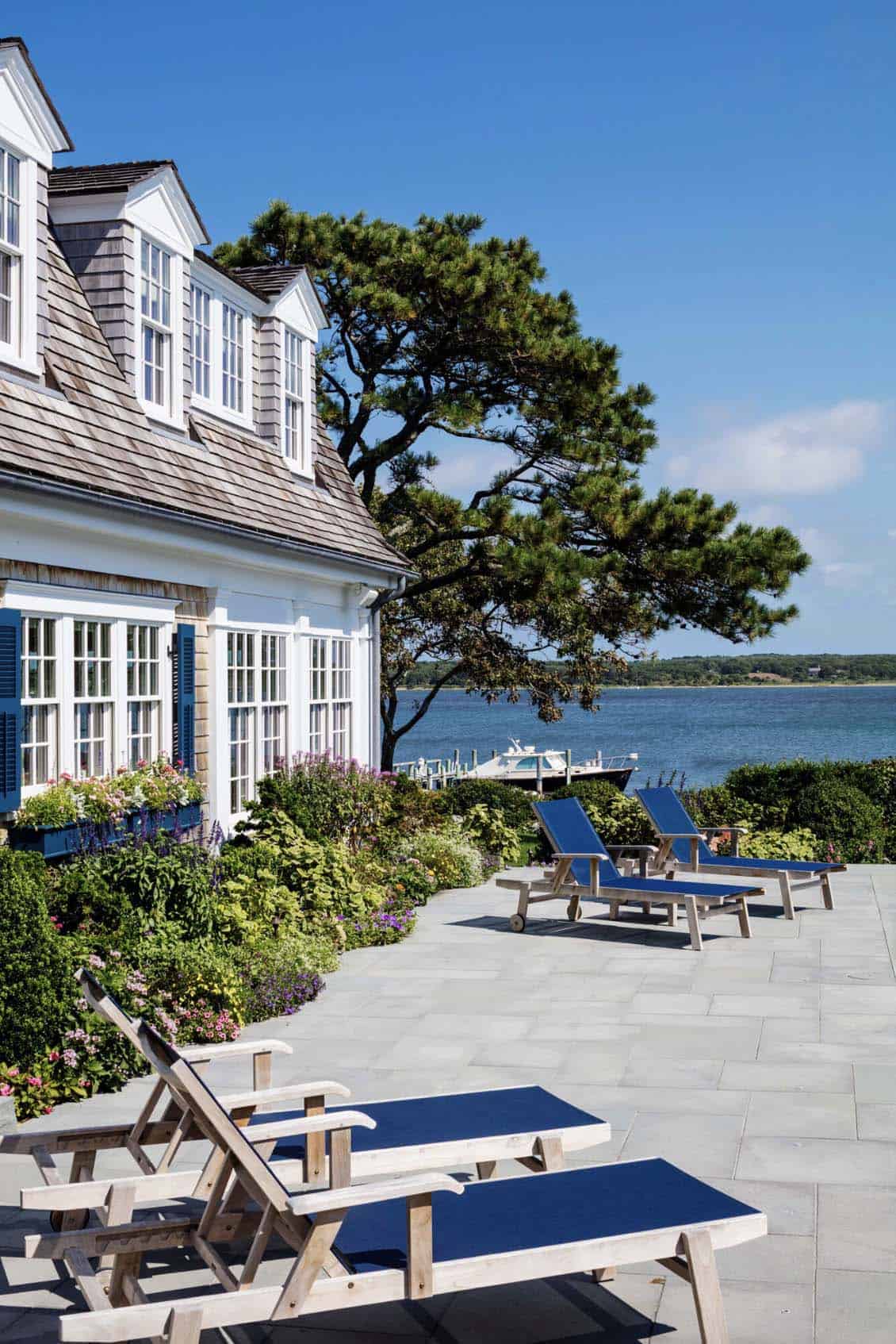 Beach Style Home Exterior