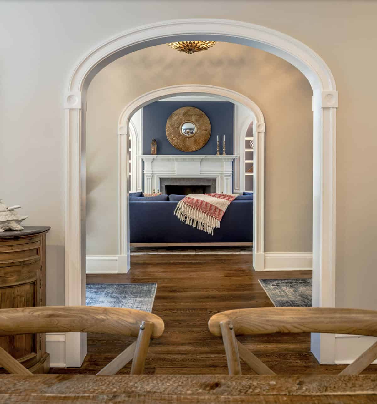 colonial-style farmhouse living room